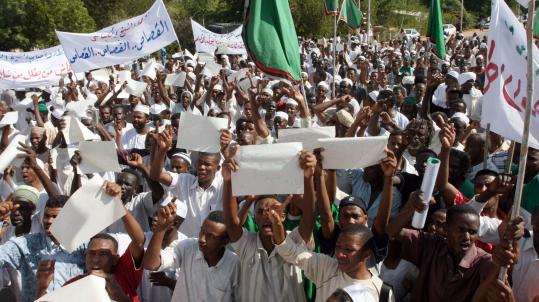 File:Sudanprotesters8.jpg