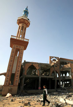 File:Destroyed-mosque-rafah 4.jpg