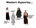 Un argumento del hombre de paja, describiendo una forma de hiyab que los críticos no encuentran objetable