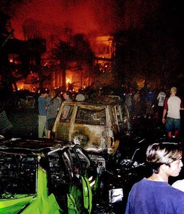 File:Bali Bomb Blast Cars.jpg