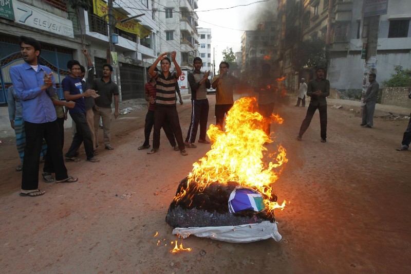 File:Jamaat-e-Islami violence Bangladesh 4.JPG