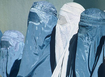 File:Group of Women Wearing Burqas.jpg