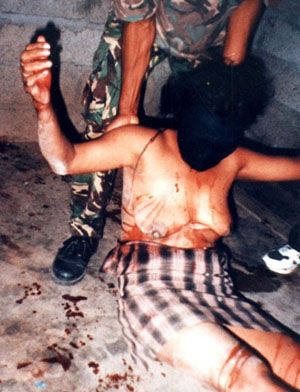 File:Indo May 1998 riots 04.jpg