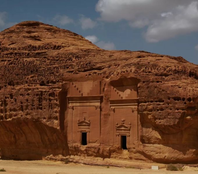 File:Hegra-tombs-UNESCO.jpg