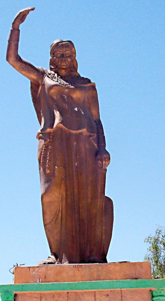 File:Statue of Dyhia in Khenchela (Algeria).jpg